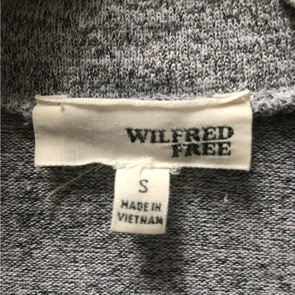 Wilfred Free Slouchy Short Turtleneck Long Sleeve Top in Heather Grey - Picture 6 of 9